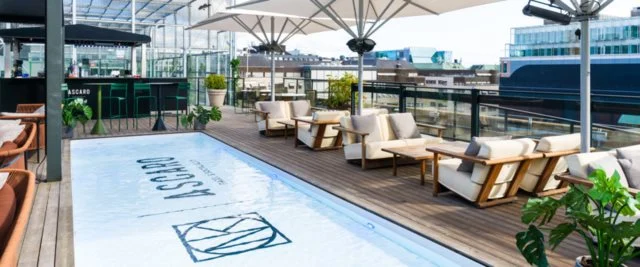 Ascaro rooftop pool and lounge prepared for AI BAREN.