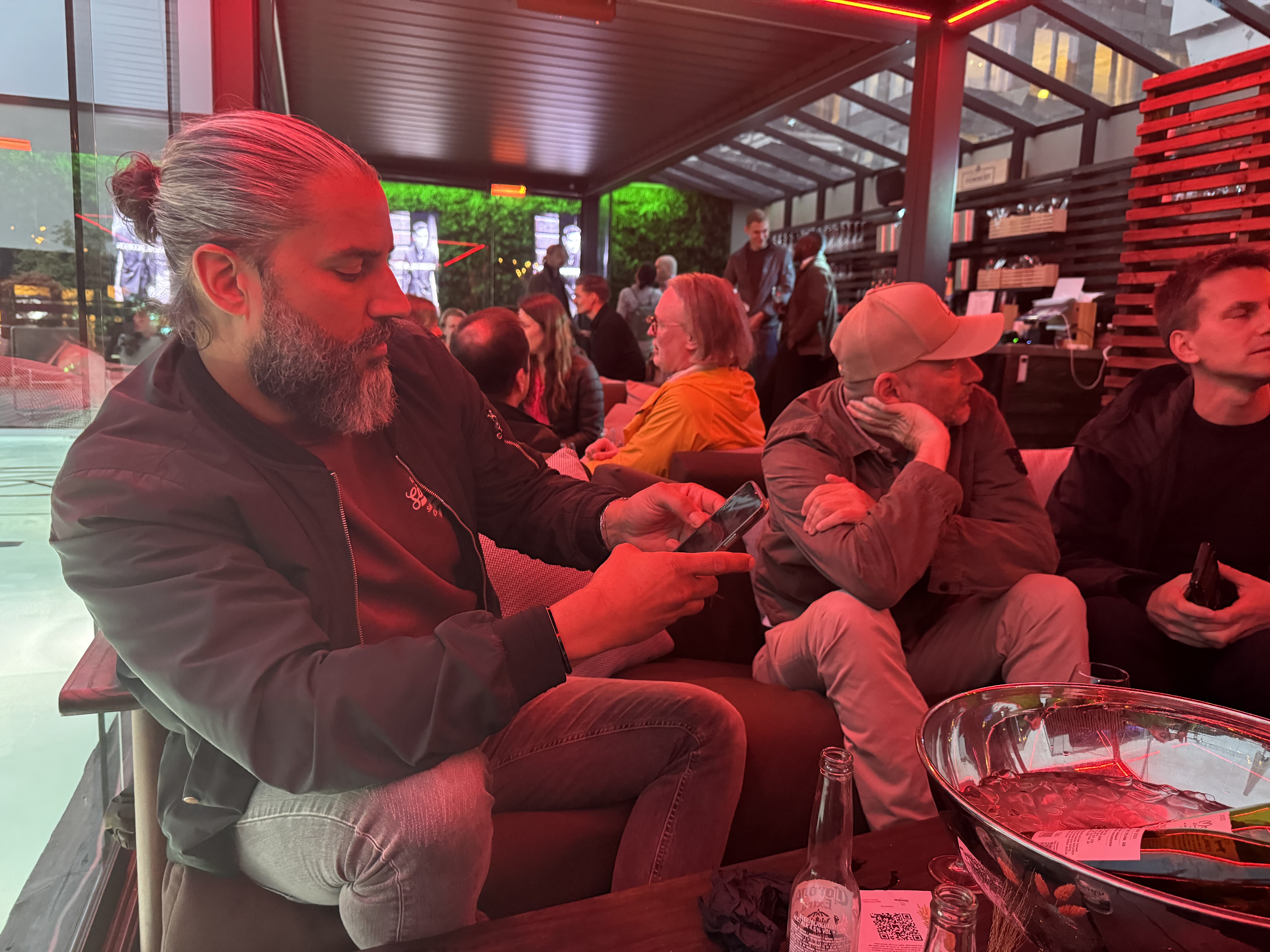 AI BAREN evening atmosphere with Untangle Collective.